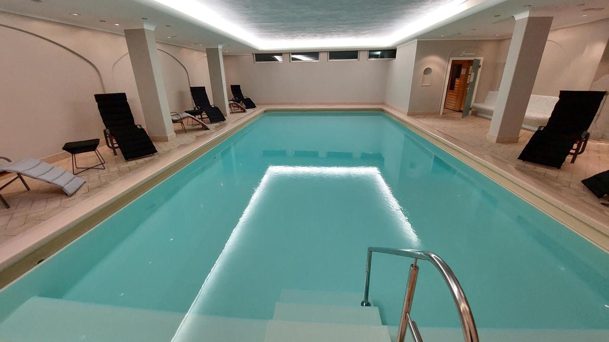 Hotel Cristallo Santa Cristina Val Gardena 외부 사진